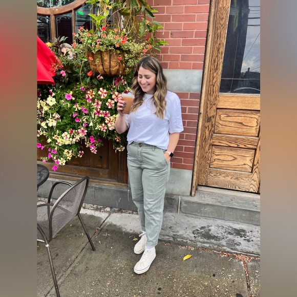 Meet your Posher, Shelby - Picture 6 of 7